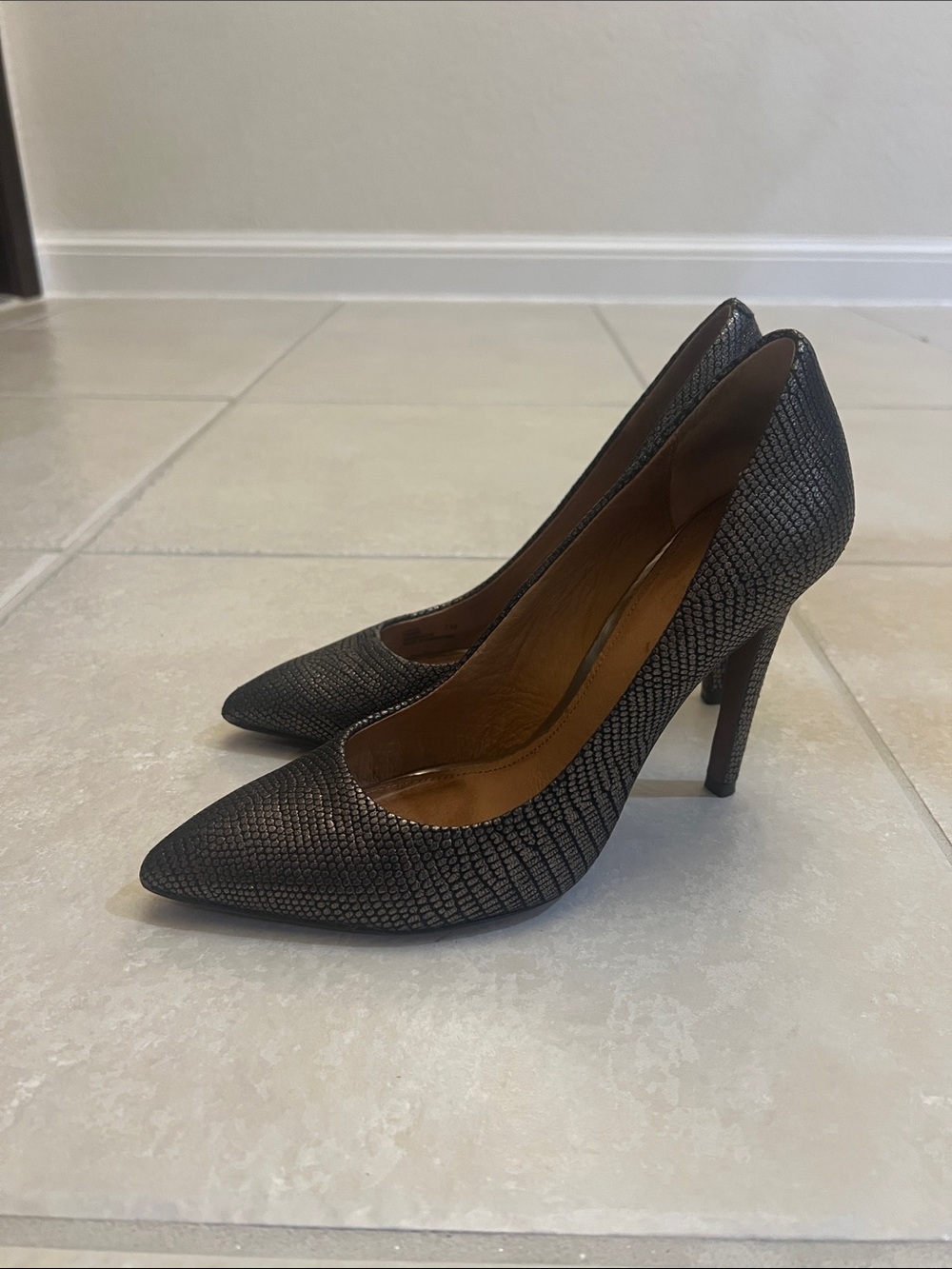 Coach Pointed Toe Metallic Textured Pumps - Women - Picture 7 of 11